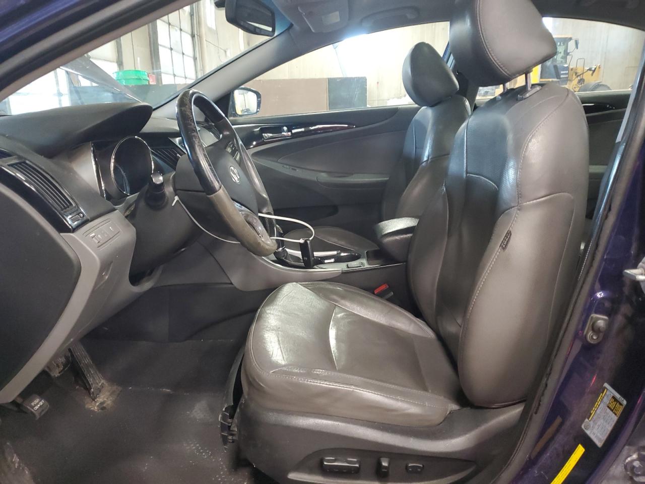 2013 Hyundai Sonata - Image 7