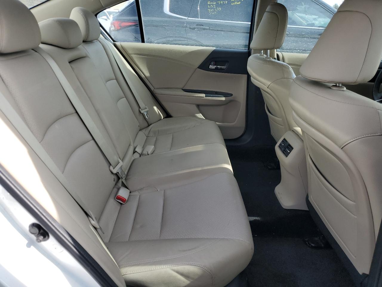 2013 Honda Accord - Image 10