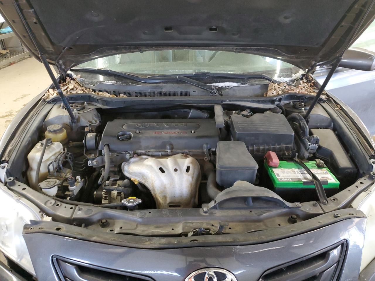 2009 Toyota Camry - Image 11