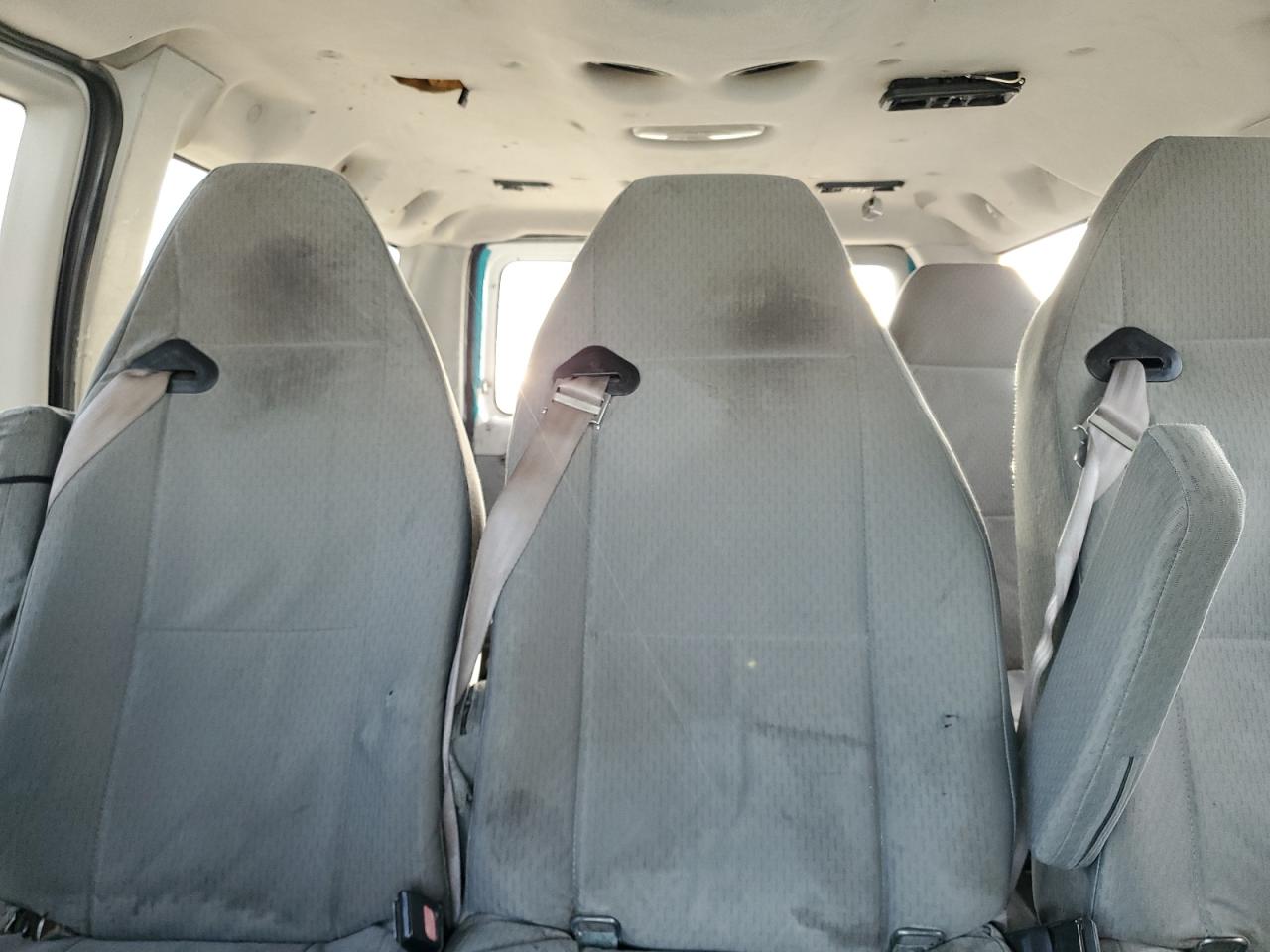 2009 Ford Econoline - Image 10
