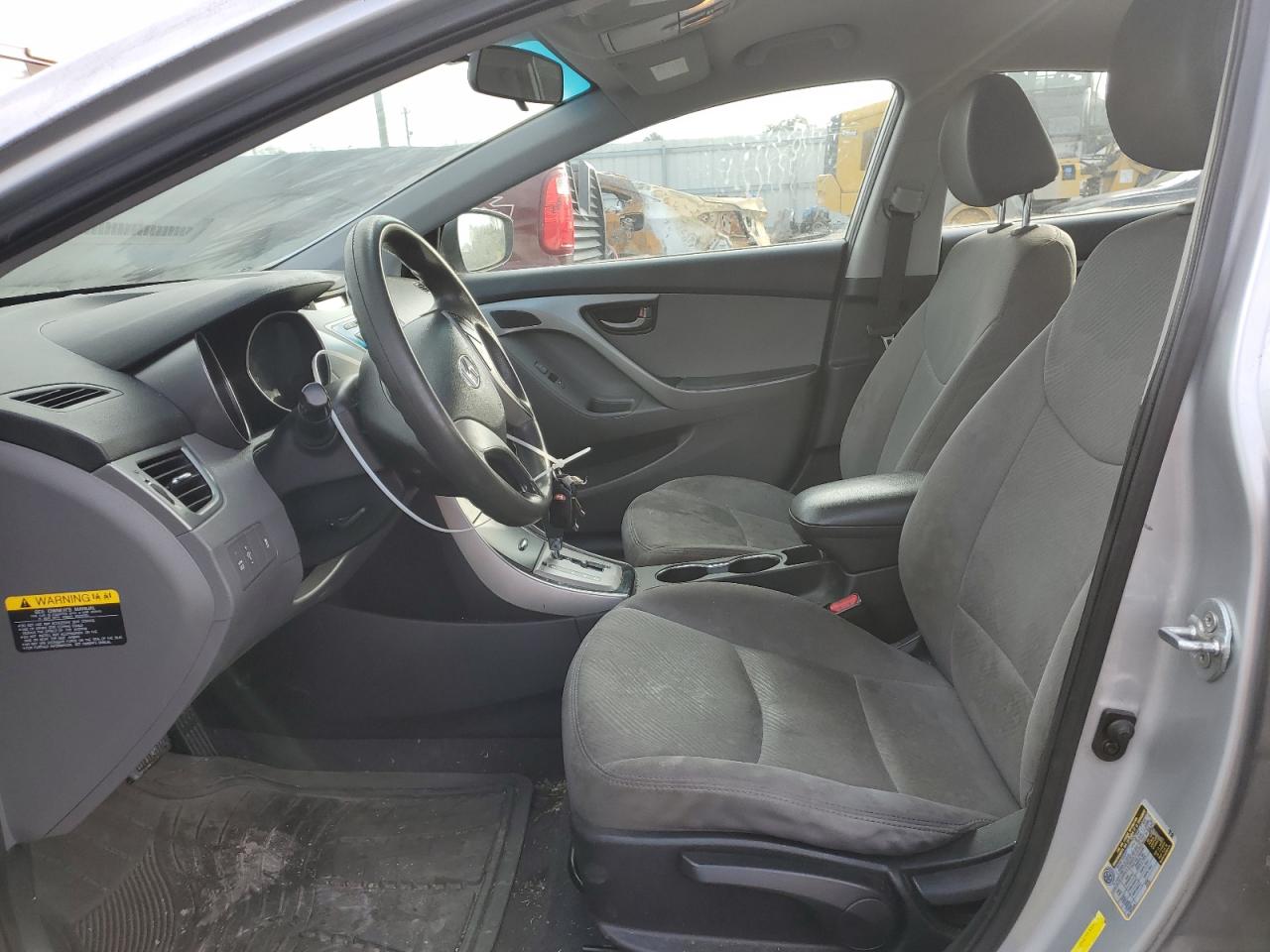 2013 Hyundai Elantra - Image 7