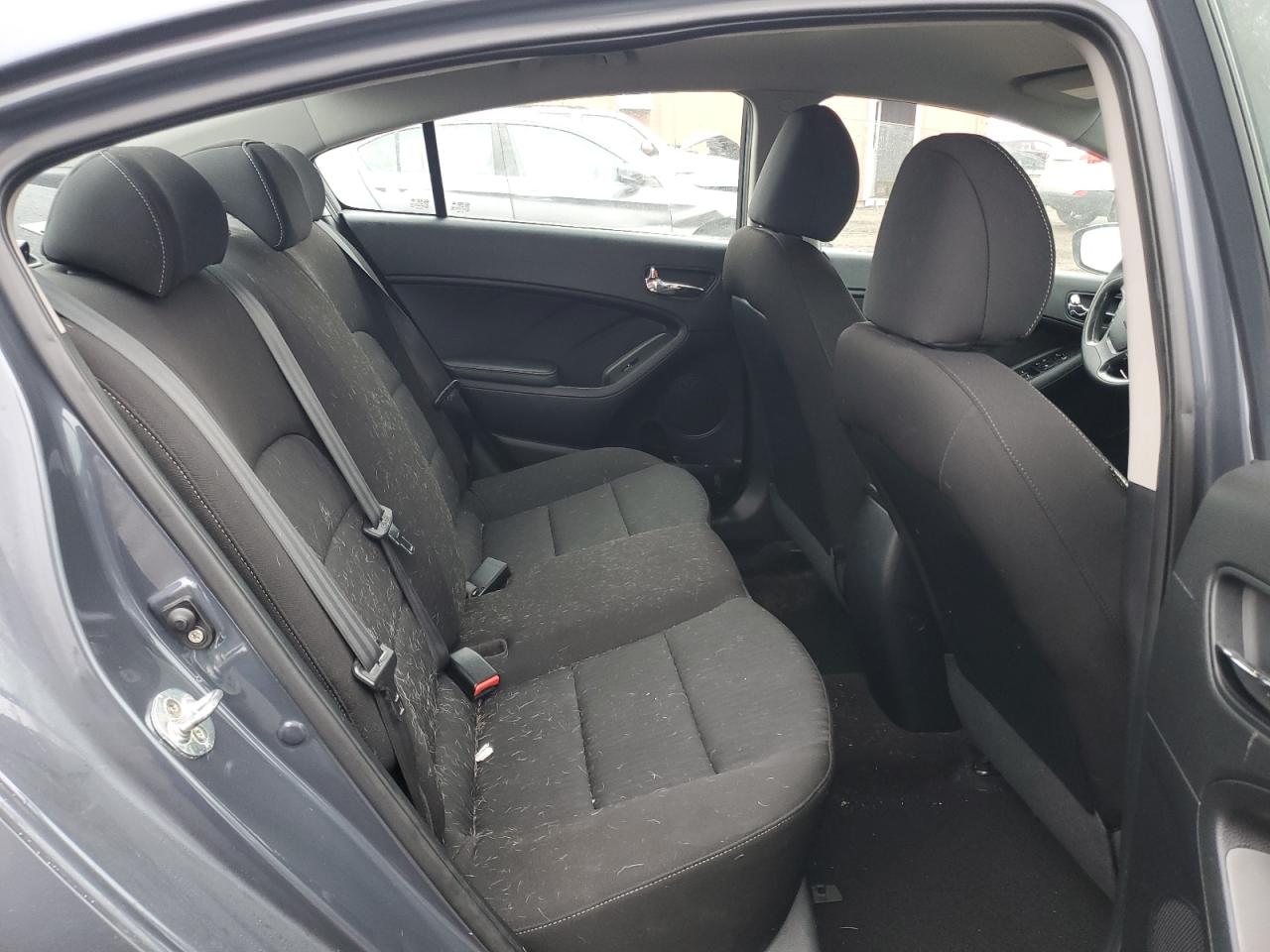 2016 Kia Forte - Image 10