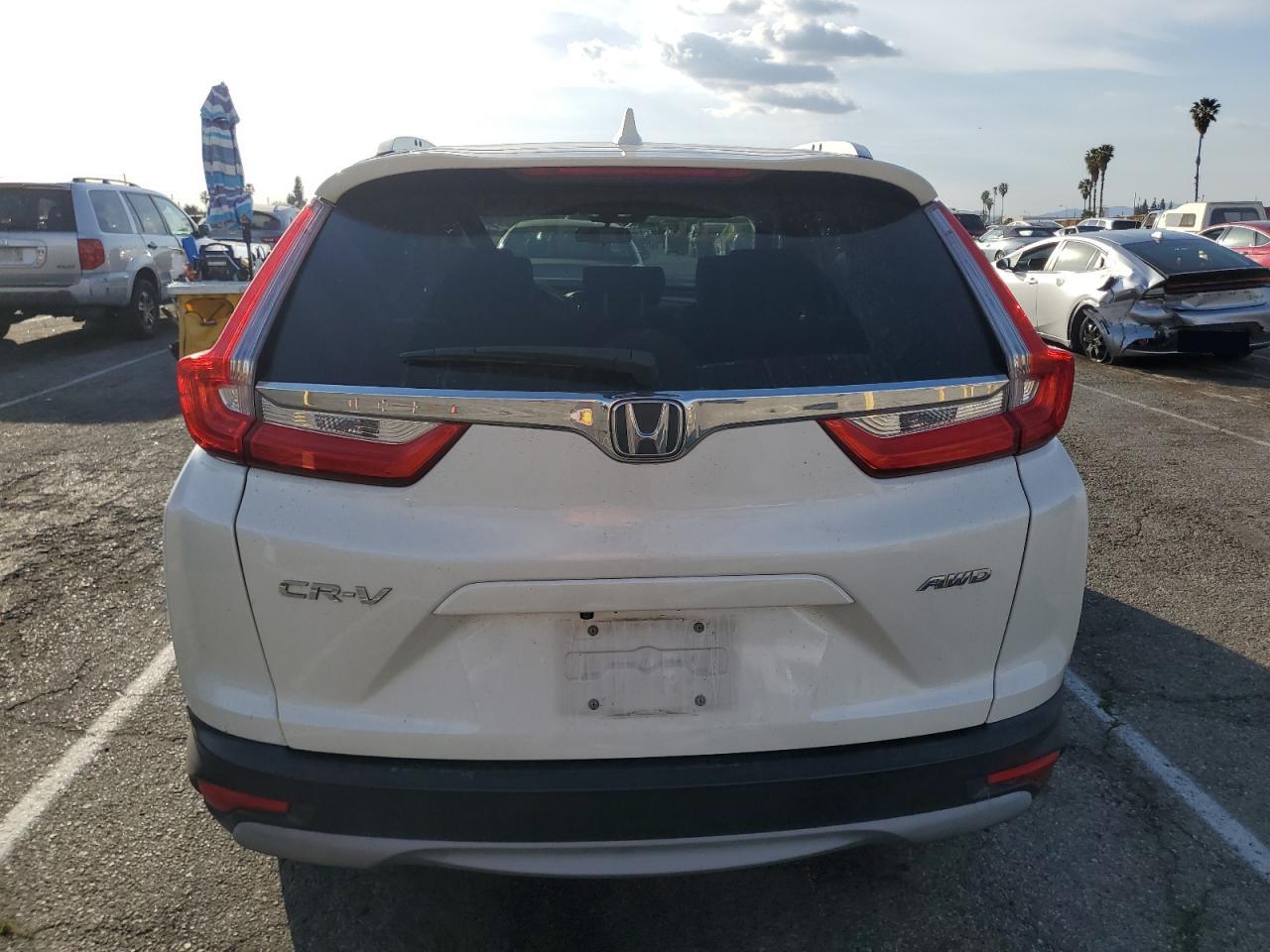 2017 Honda CR-V - Image 6