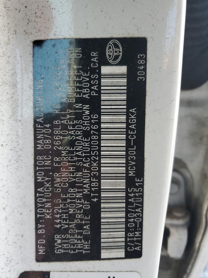 2005 Toyota Camry - Image 12