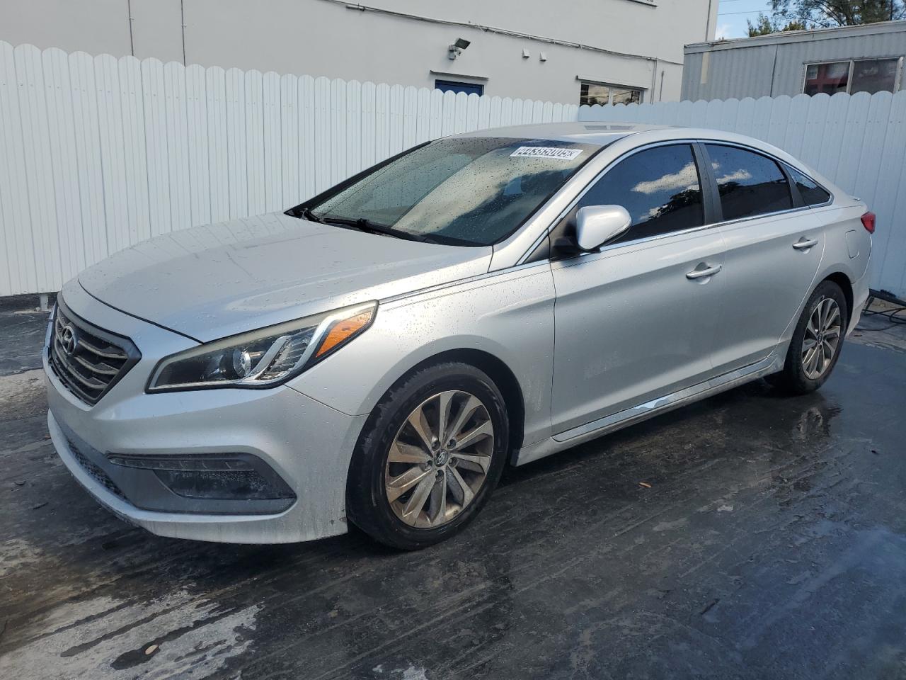 2016 Hyundai Sonata Sport للبيع في Opa Locka، FL - Rear End
