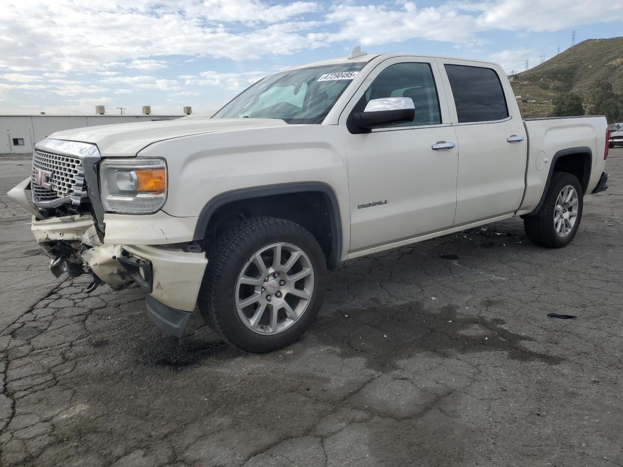 2015 GMC Sierra - Image 1