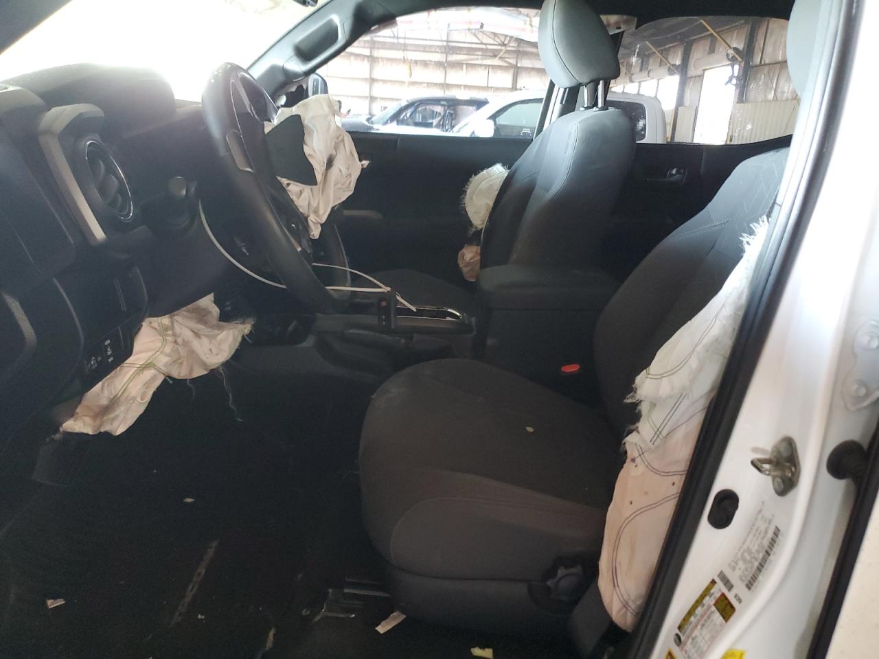 2016 Toyota Tacoma - Image 7