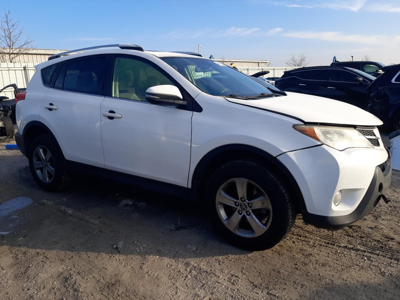 2015 Toyota RAV 4 - Image 4