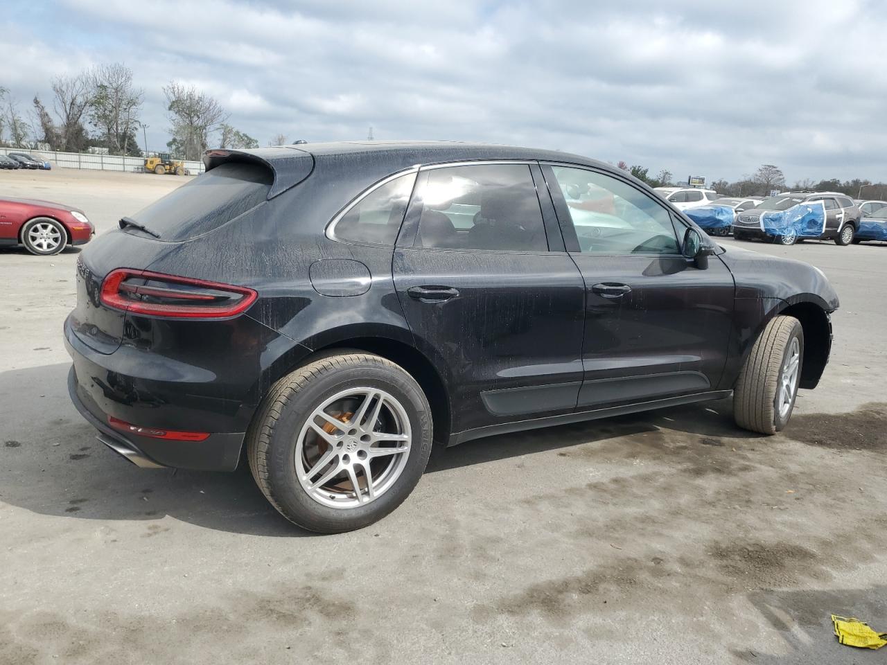 2018 Porsche Macan - Image 3