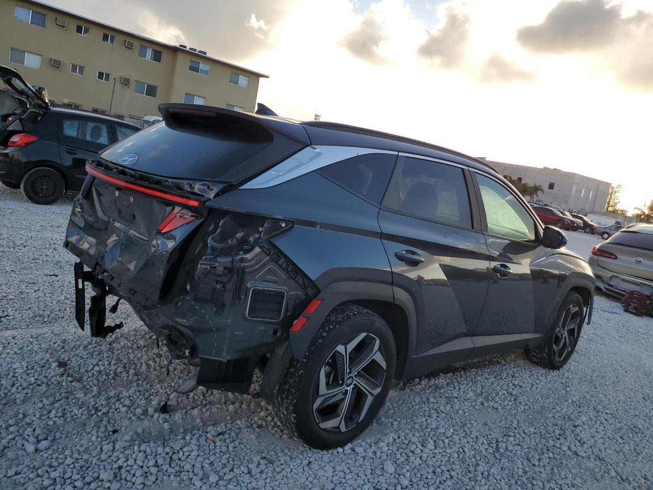 2022 Hyundai Tucson - Image 3