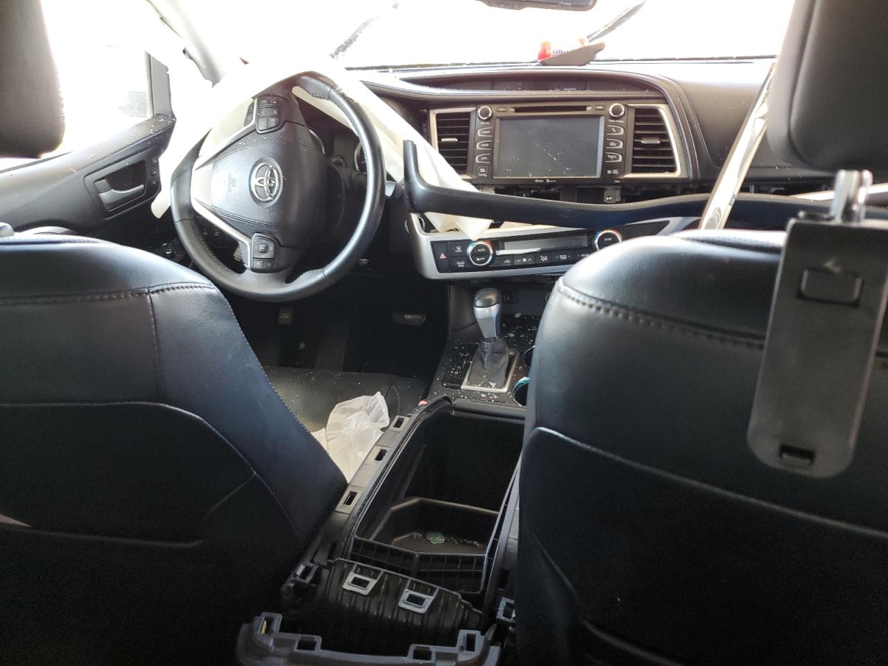 2015 Toyota Highlander - Image 8