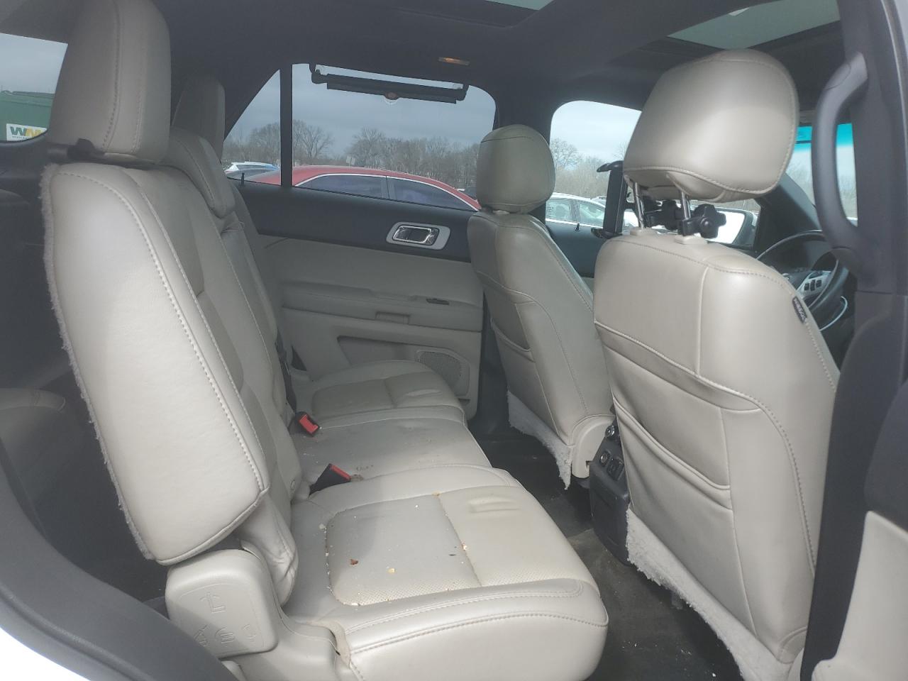 2014 Ford Explorer - Image 11