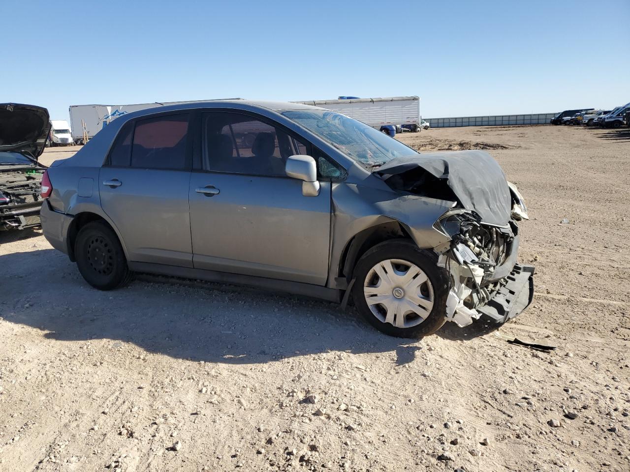 2010 Nissan Versa - Image 4