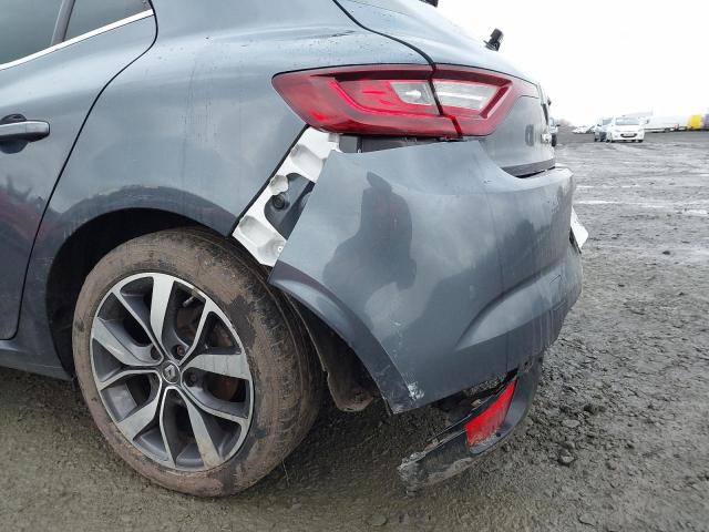 2017 RENAULT MEGANE DYN