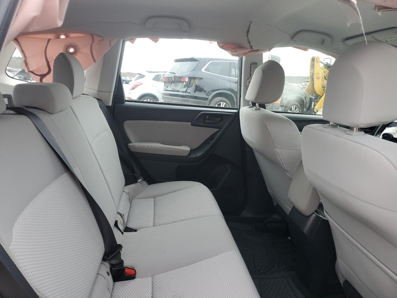 2015 Subaru Forester - Image 10