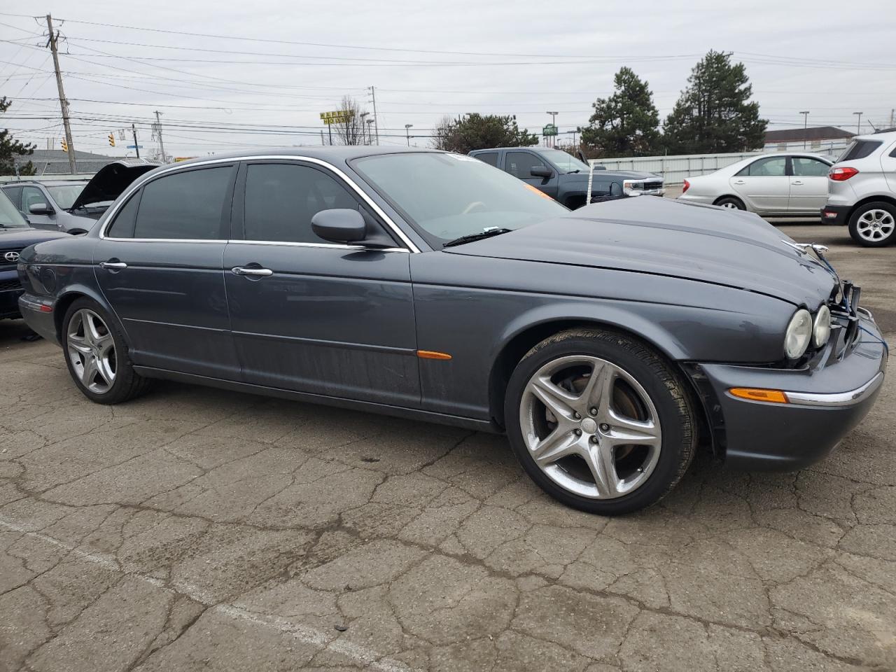 2005 Jaguar XJ - Image 4