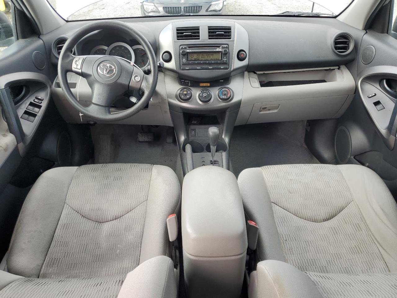 2012 Toyota RAV 4 - Image 8