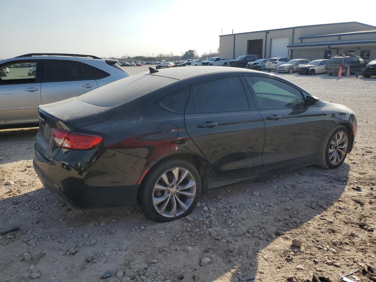 2015 Chrysler 200 - Image 3