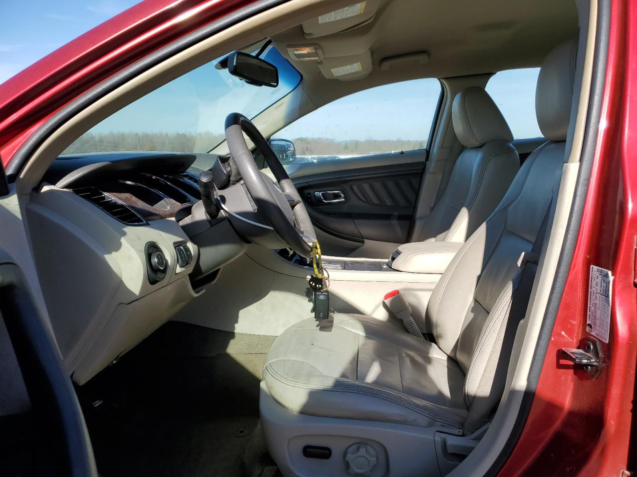 2012 Ford Taurus - Image 7