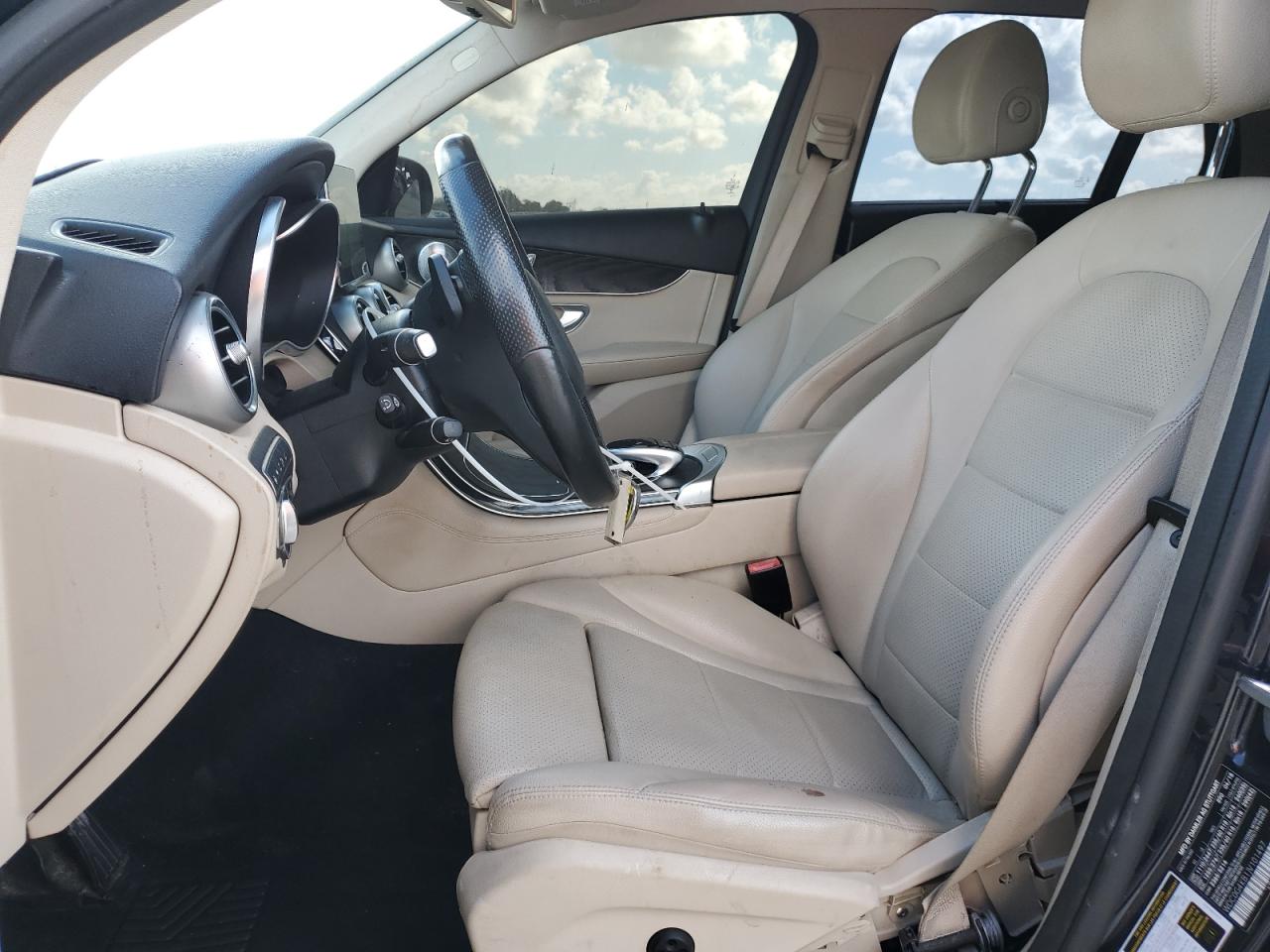 2018 Mercedes-Benz GLC - Image 7