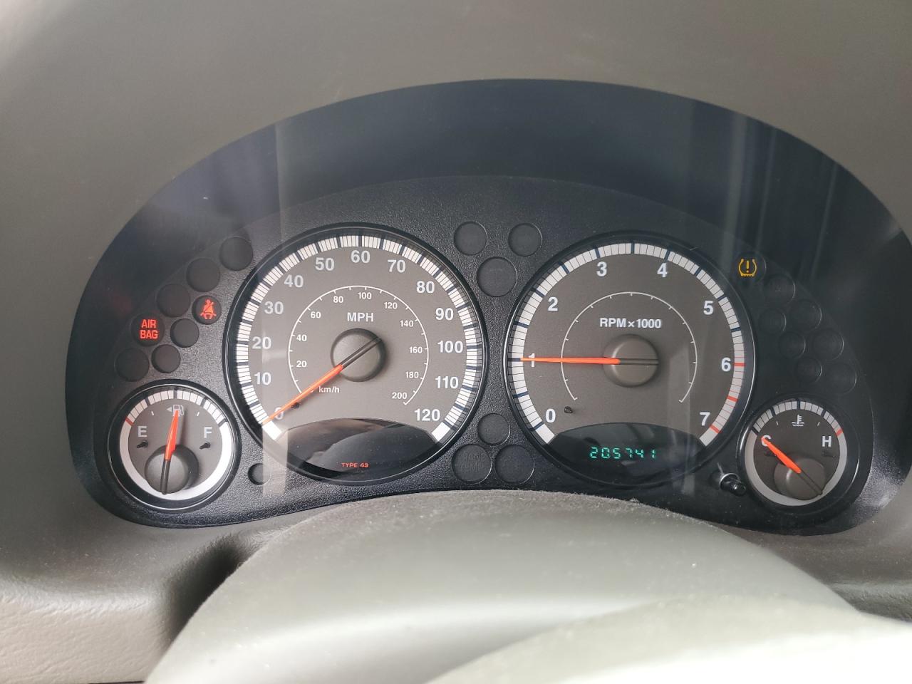 2005 Jeep Liberty (North America) - Image 9