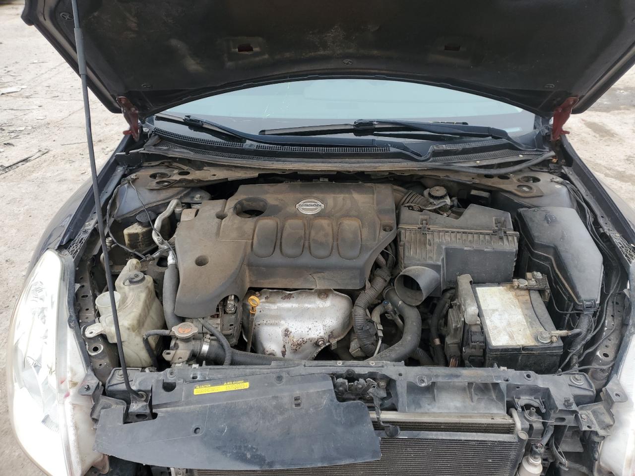 2010 Nissan Altima - Image 11