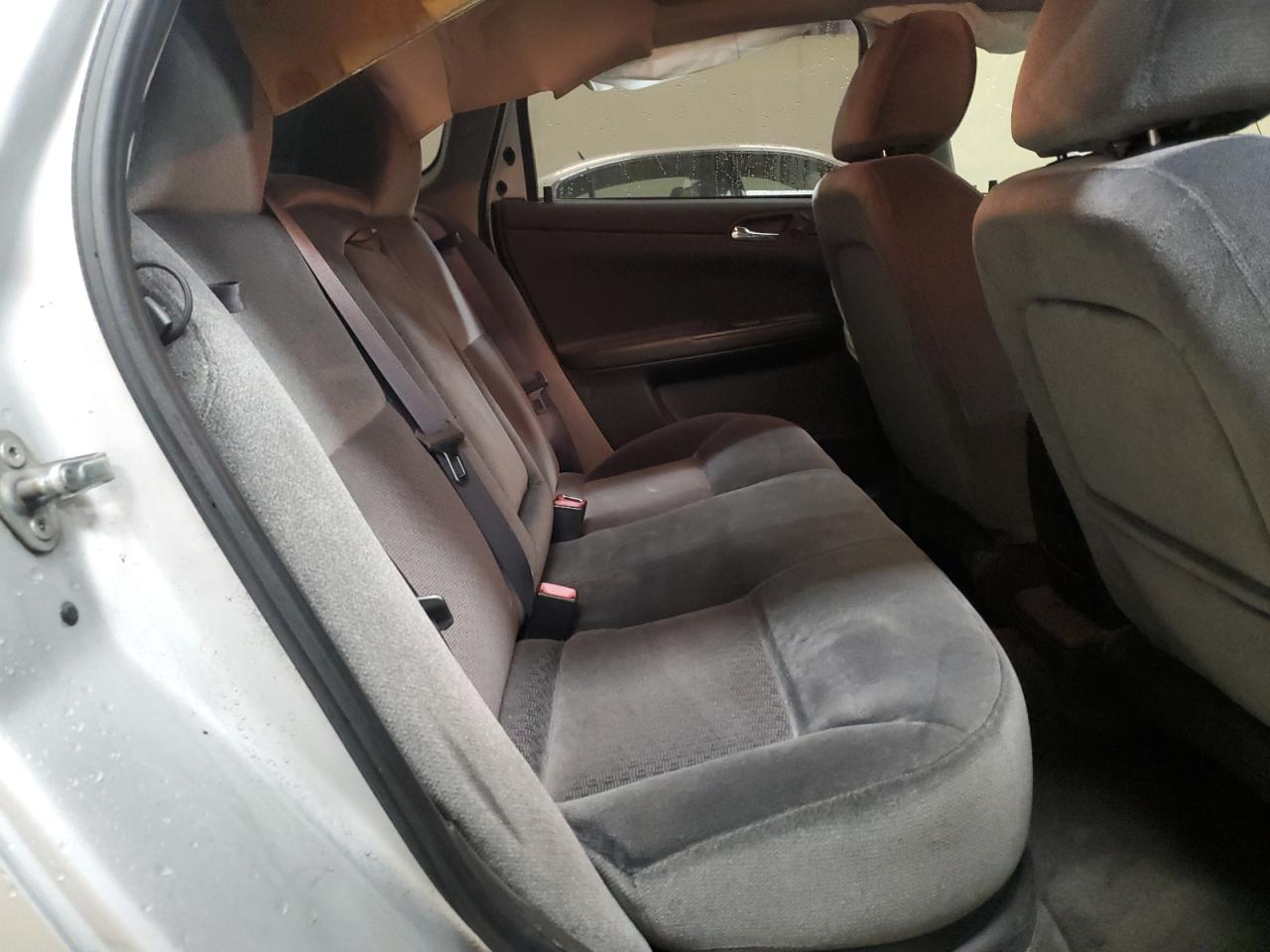 2012 Chevrolet Impala - Image 10