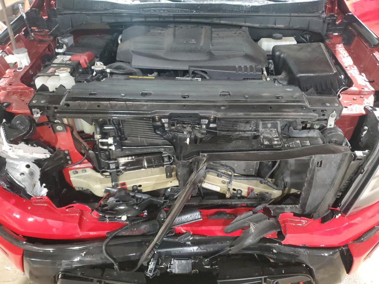 2021 Nissan Titan - Image 12