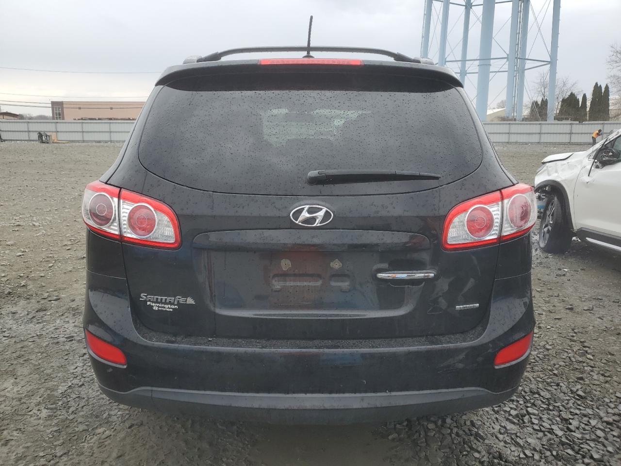 2012 Hyundai Santa Fe - Image 6