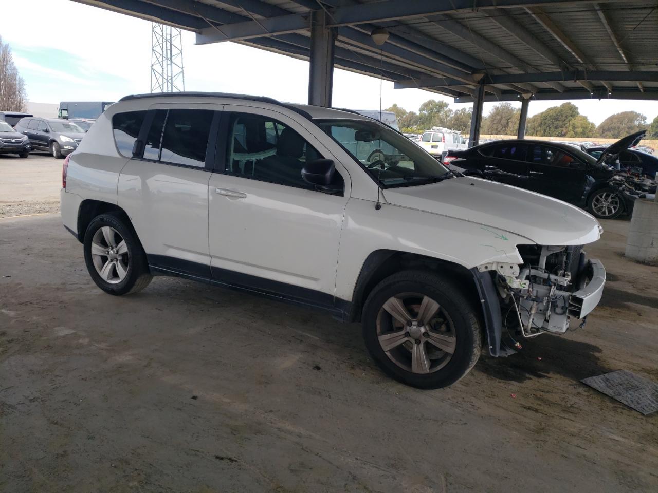 2016 Jeep Compass - Image 4