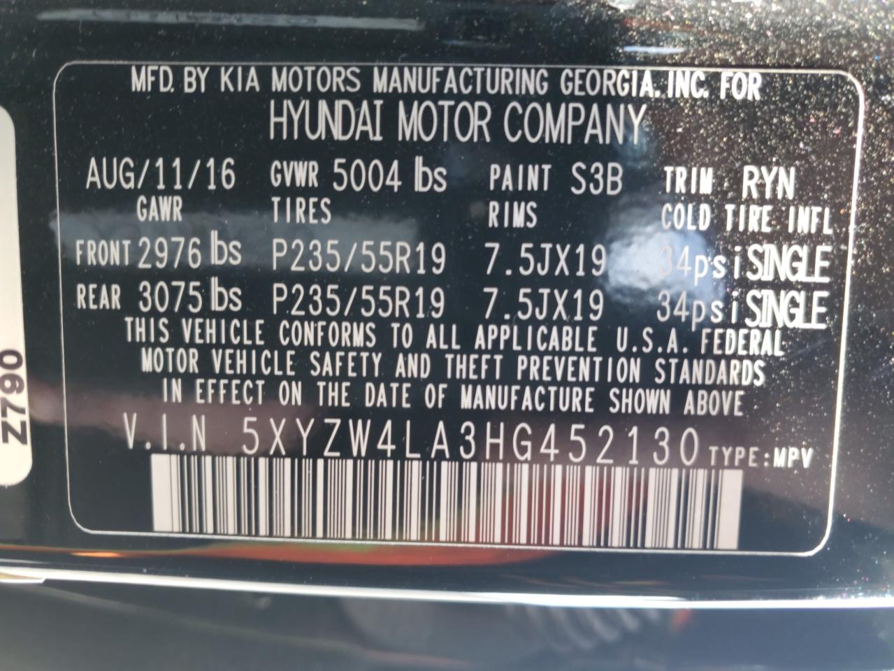 2017 Hyundai Santa Fe - Image 13