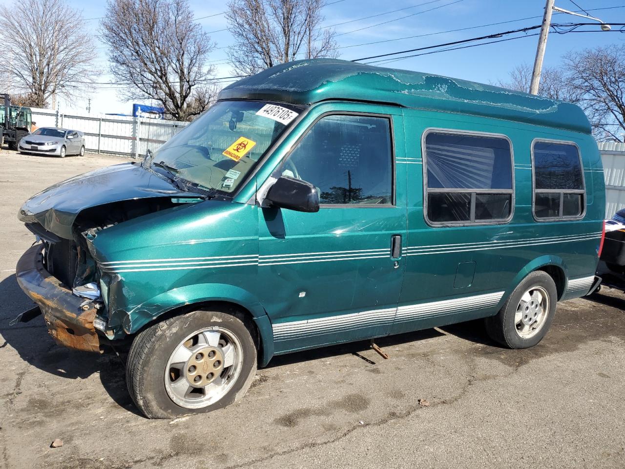 2003 Chevrolet Astro - Image 1