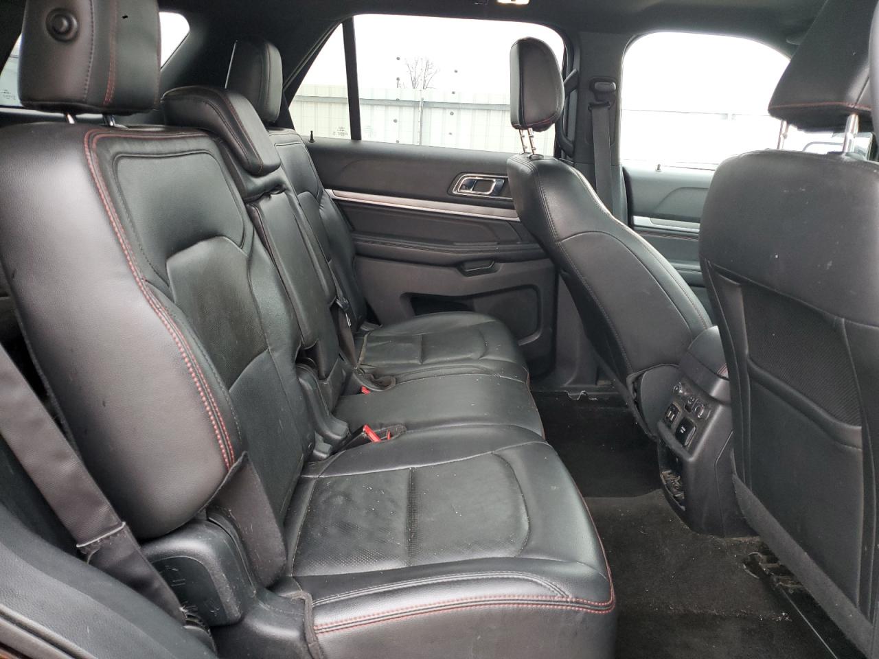 2018 Ford Explorer - Image 11
