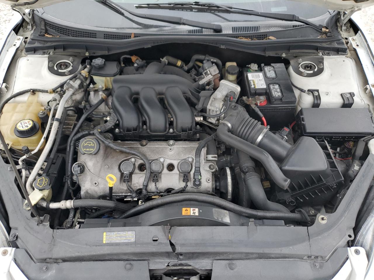2009 Ford Fusion - Image 11