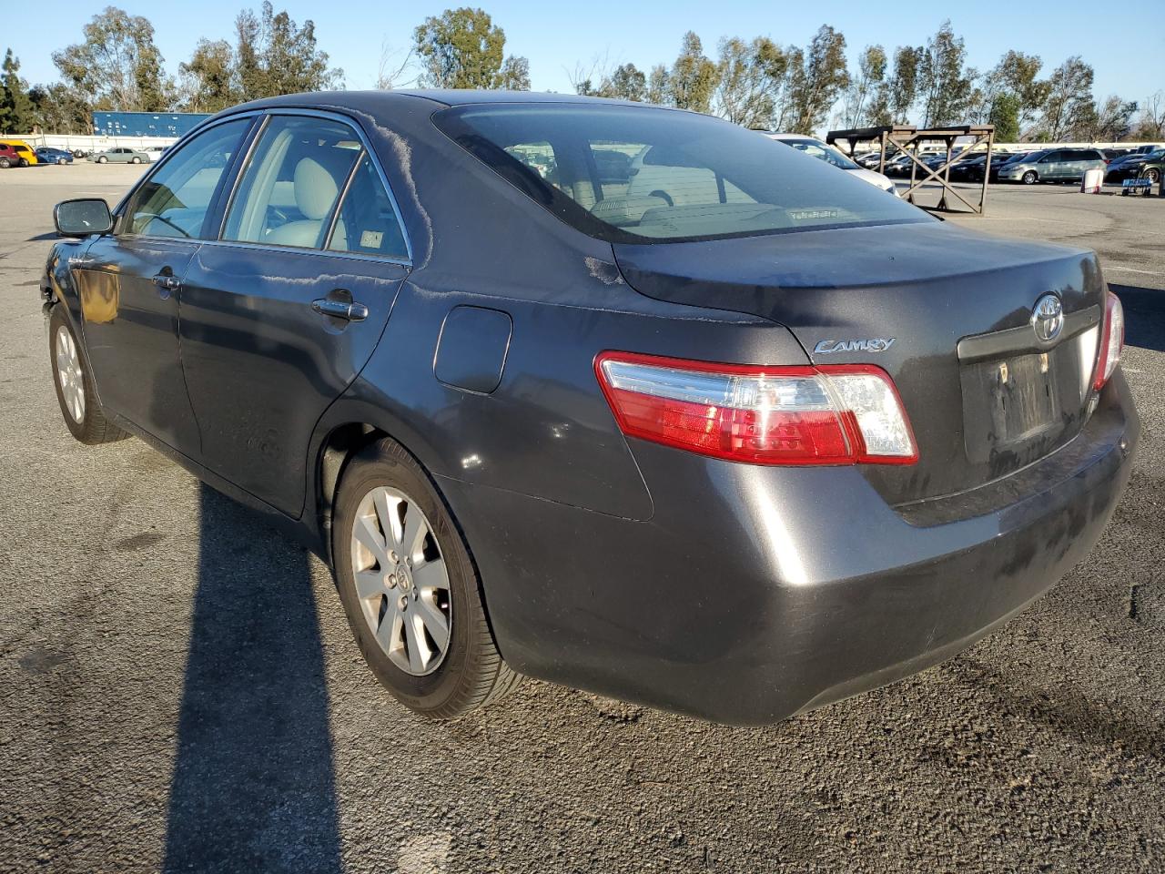 2009 Toyota Camry - Image 2