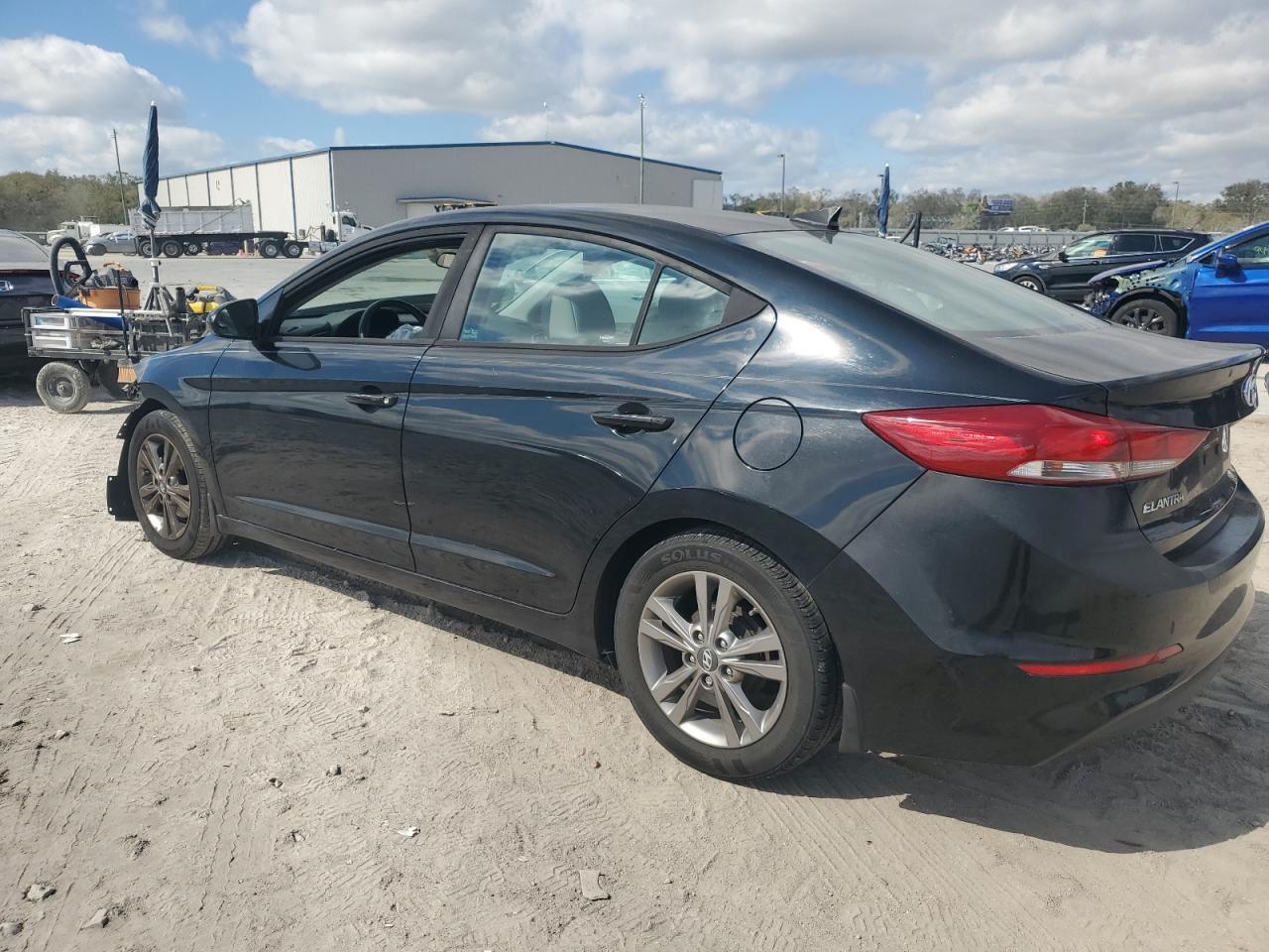 2017 Hyundai Elantra - Image 2