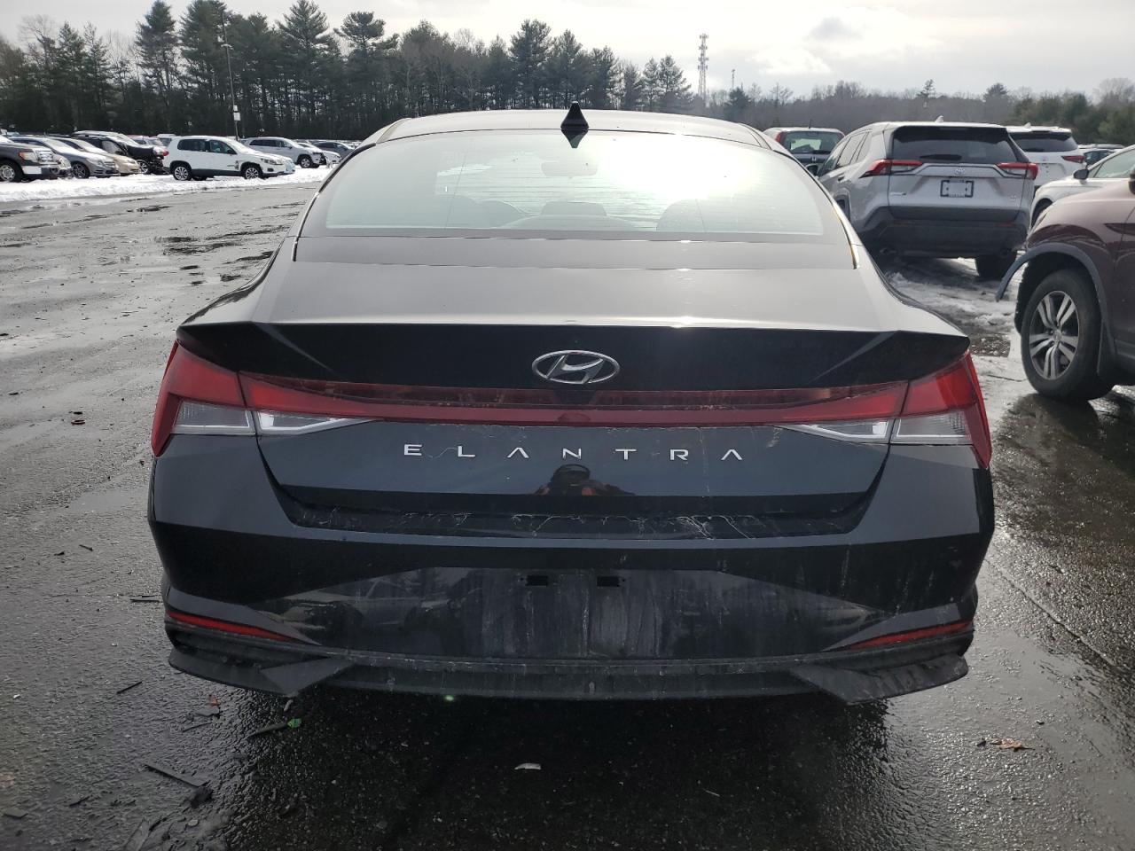 2023 Hyundai Elantra - Image 6