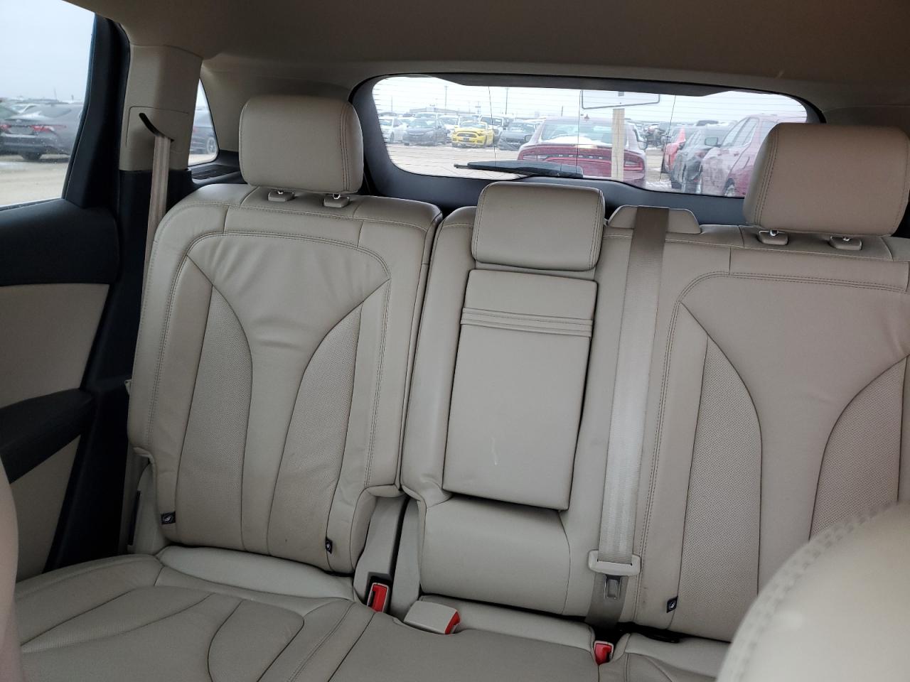 2016 Lincoln MKX - Image 10