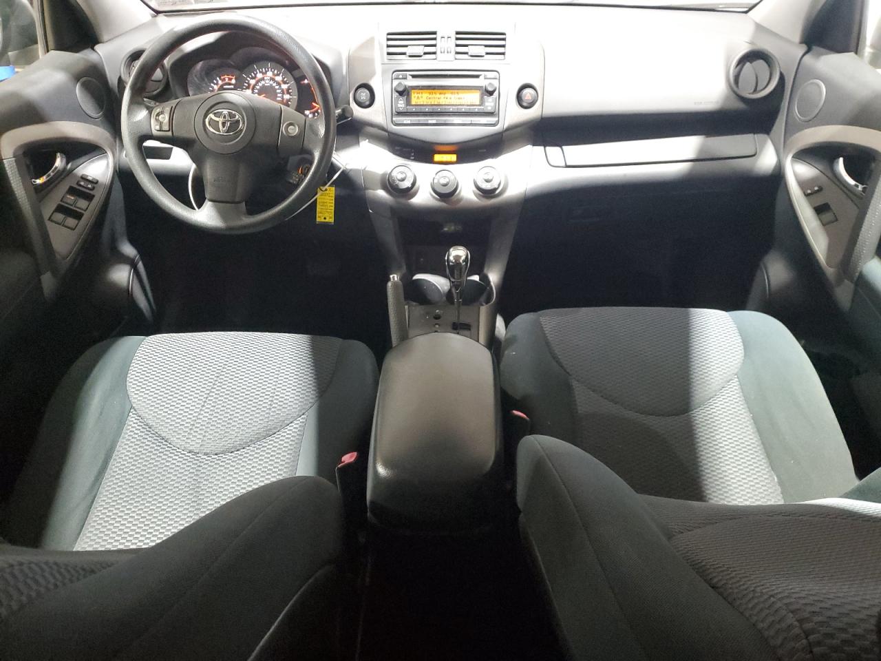 2012 Toyota RAV 4 - Image 8