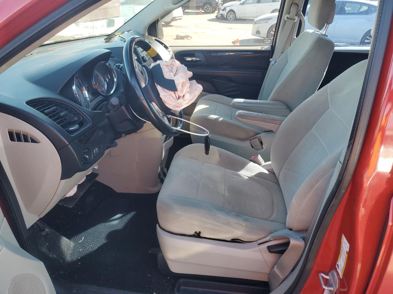 2012 Dodge Caravan - Image 7