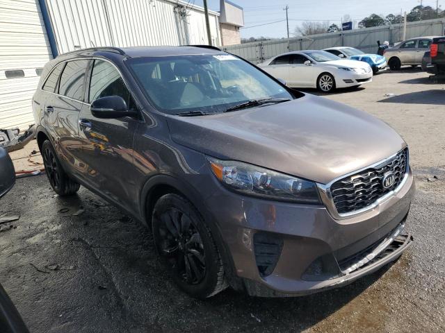  KIA SORENTO 2019 Коричневий