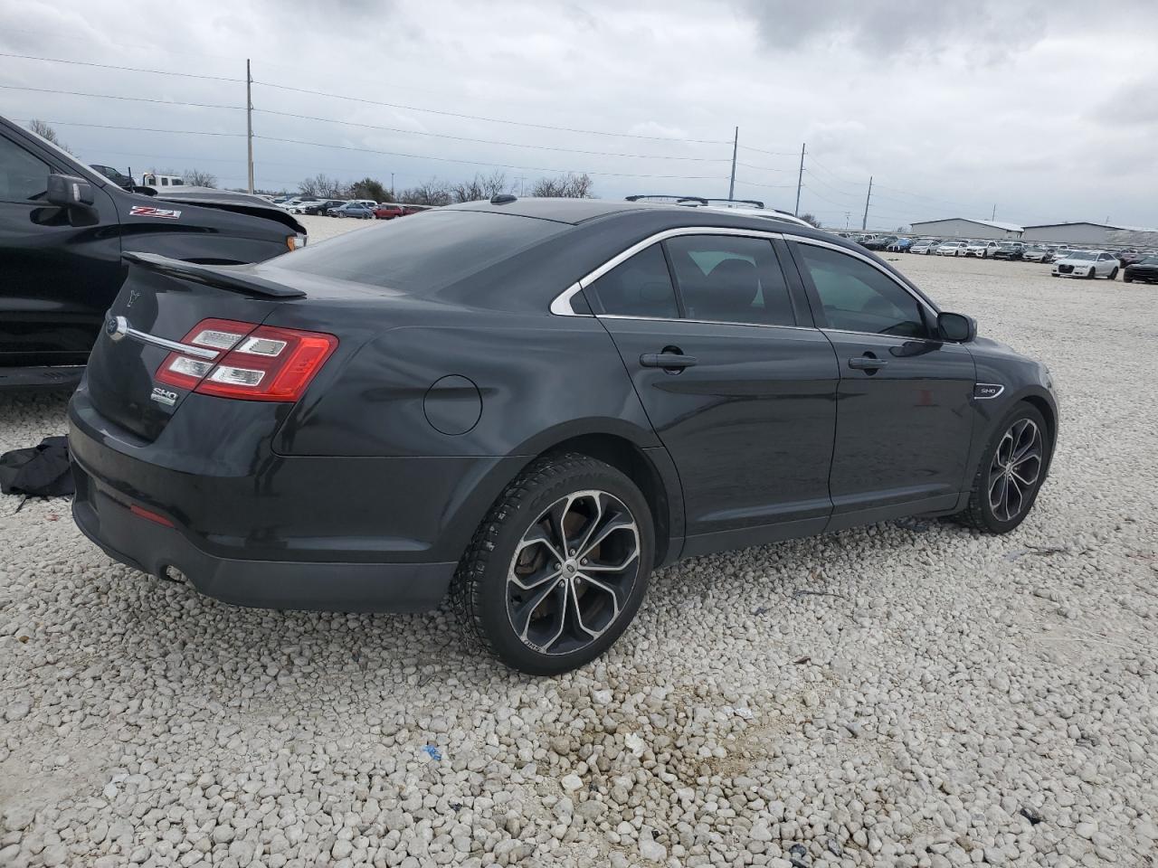 2013 Ford Taurus - Image 3
