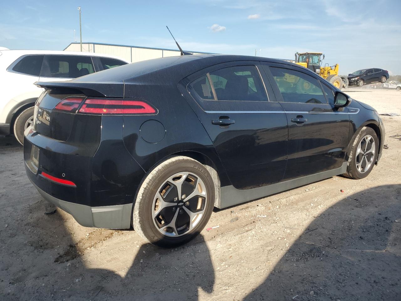 2014 Chevrolet Volt - Image 3