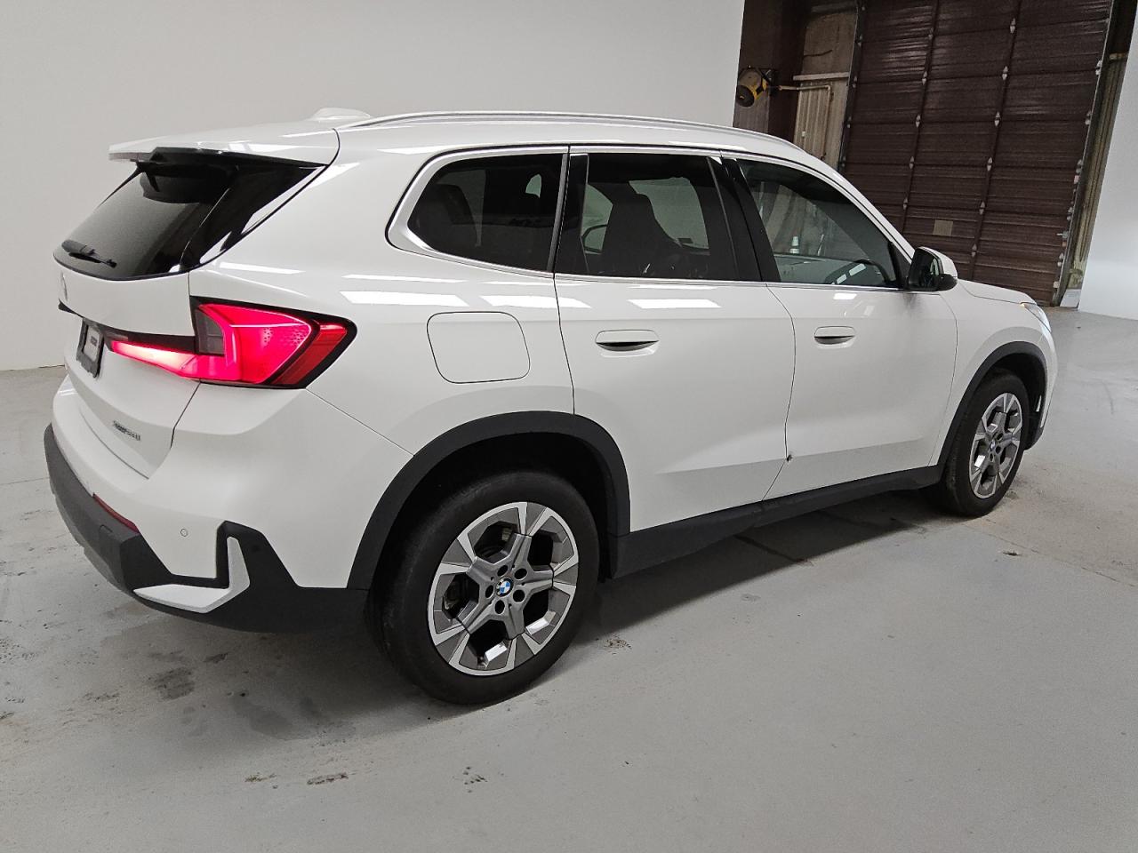 2023 BMW X1 - Image 3