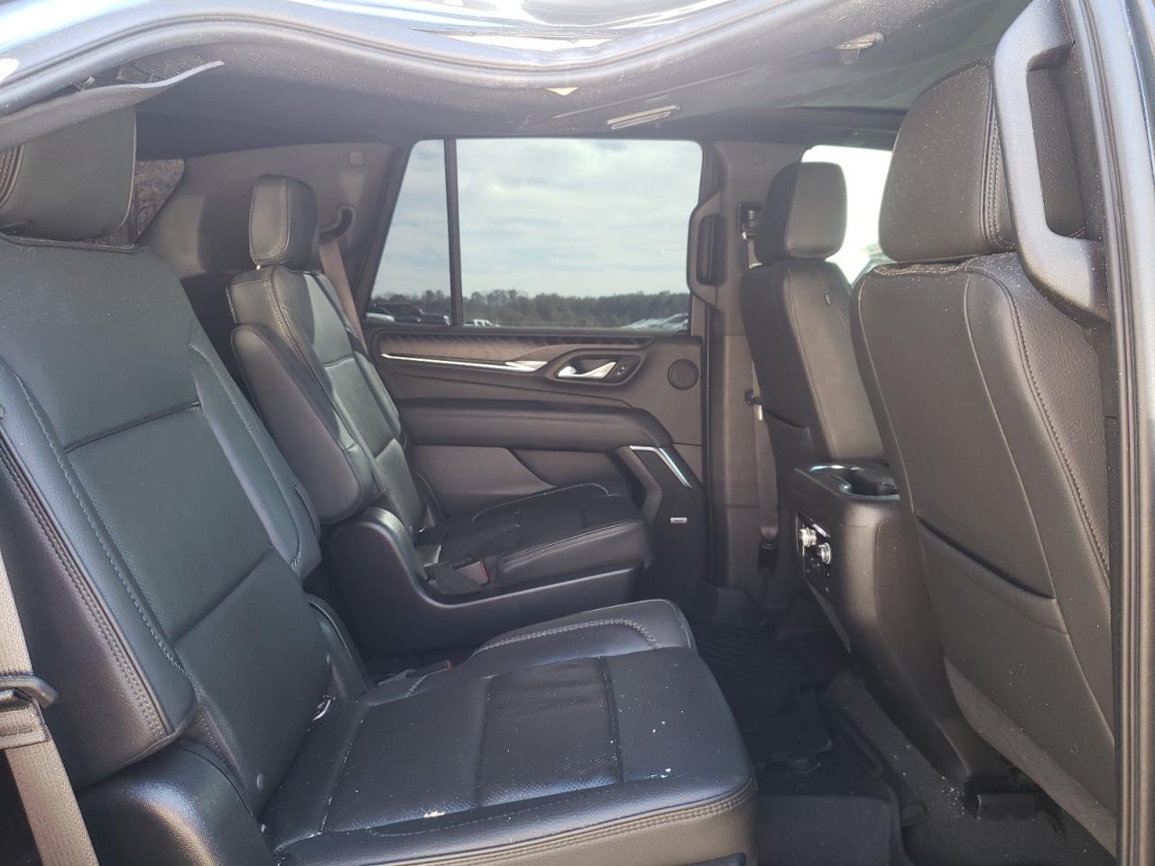 2021 GMC Yukon - Image 11