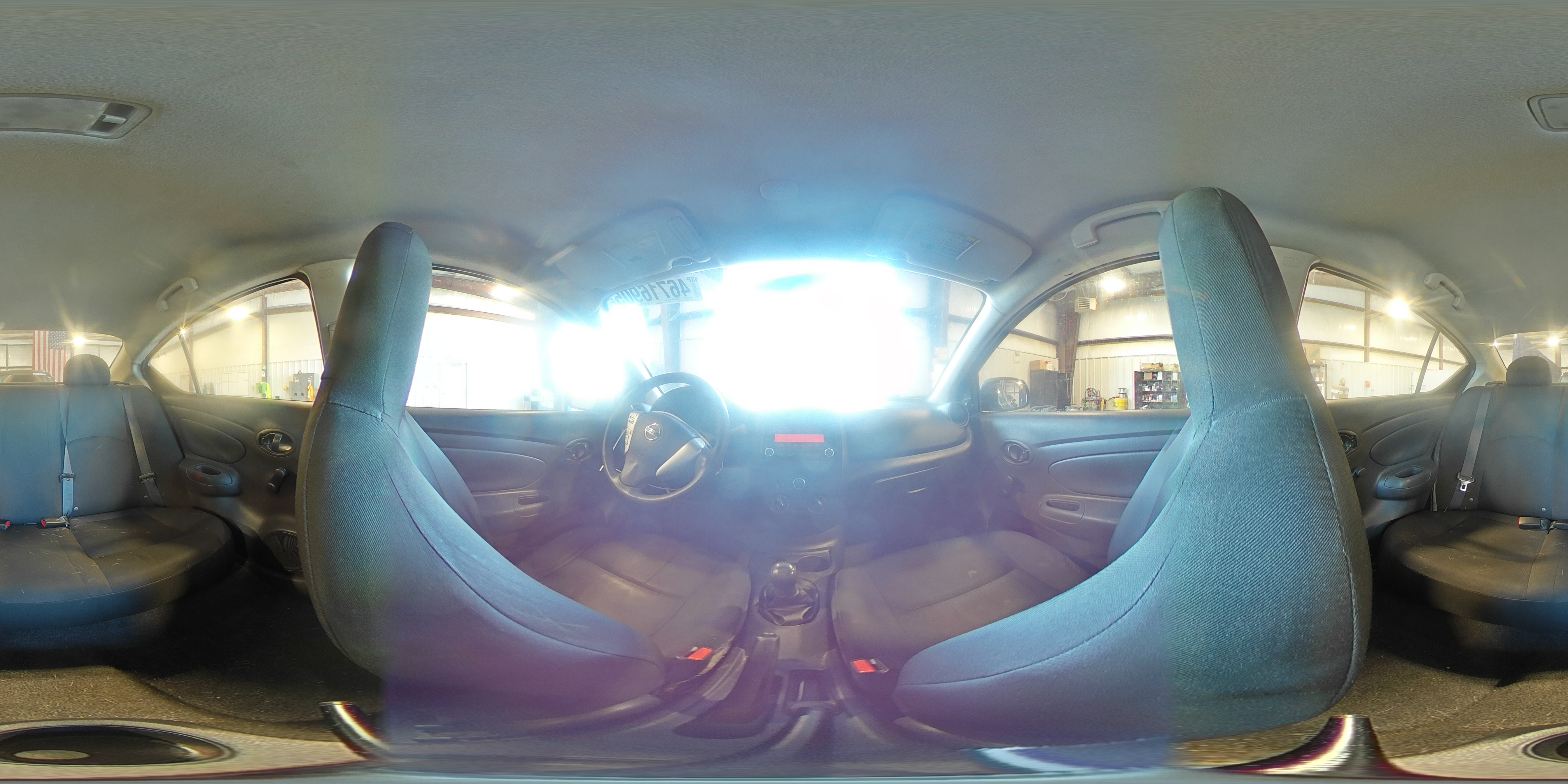 2015 Nissan Versa - Image 13