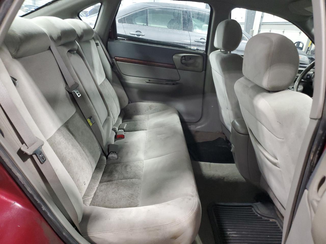 2005 Chevrolet Impala - Image 10