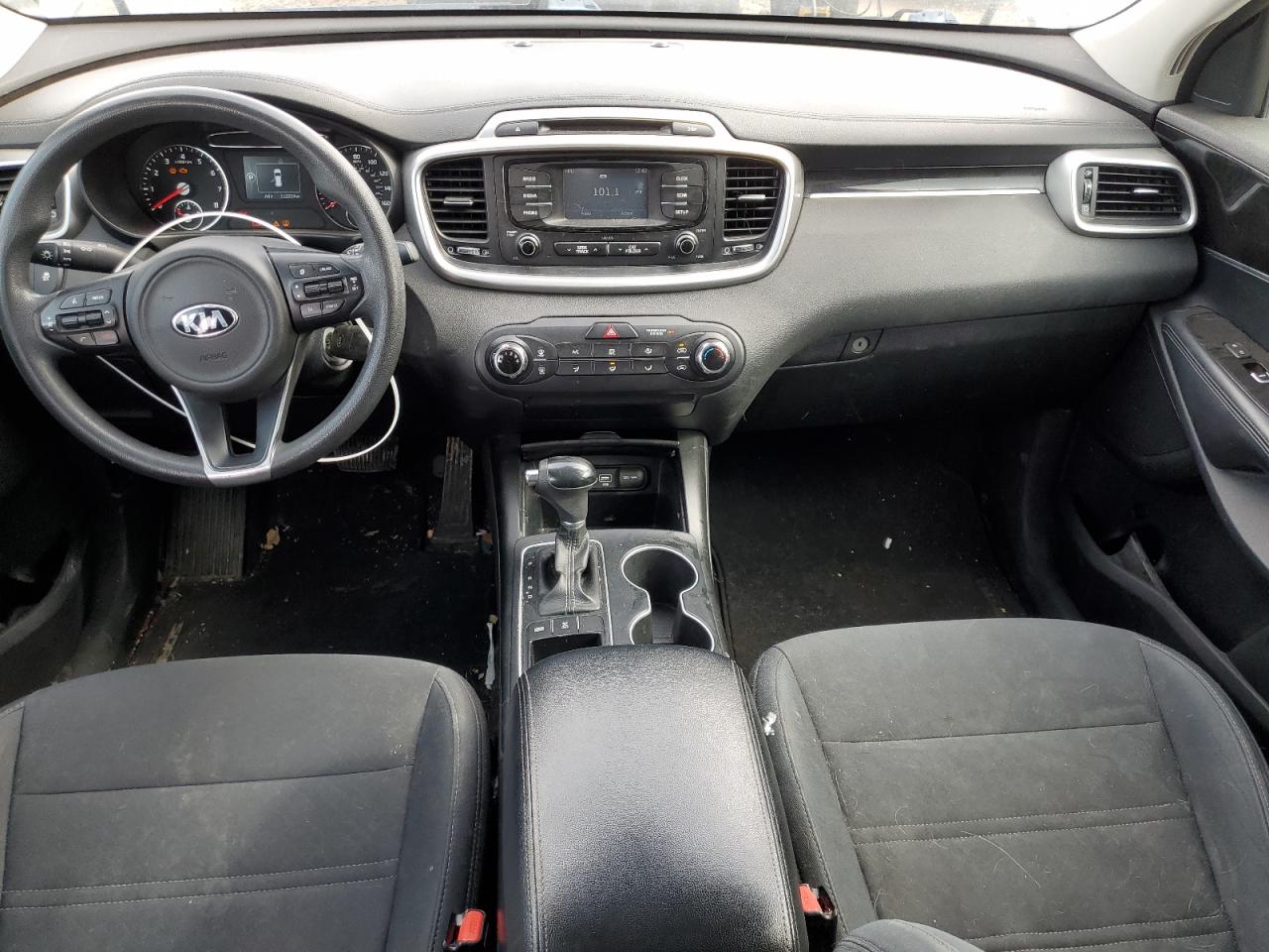 2016 Kia Sorento - Image 8