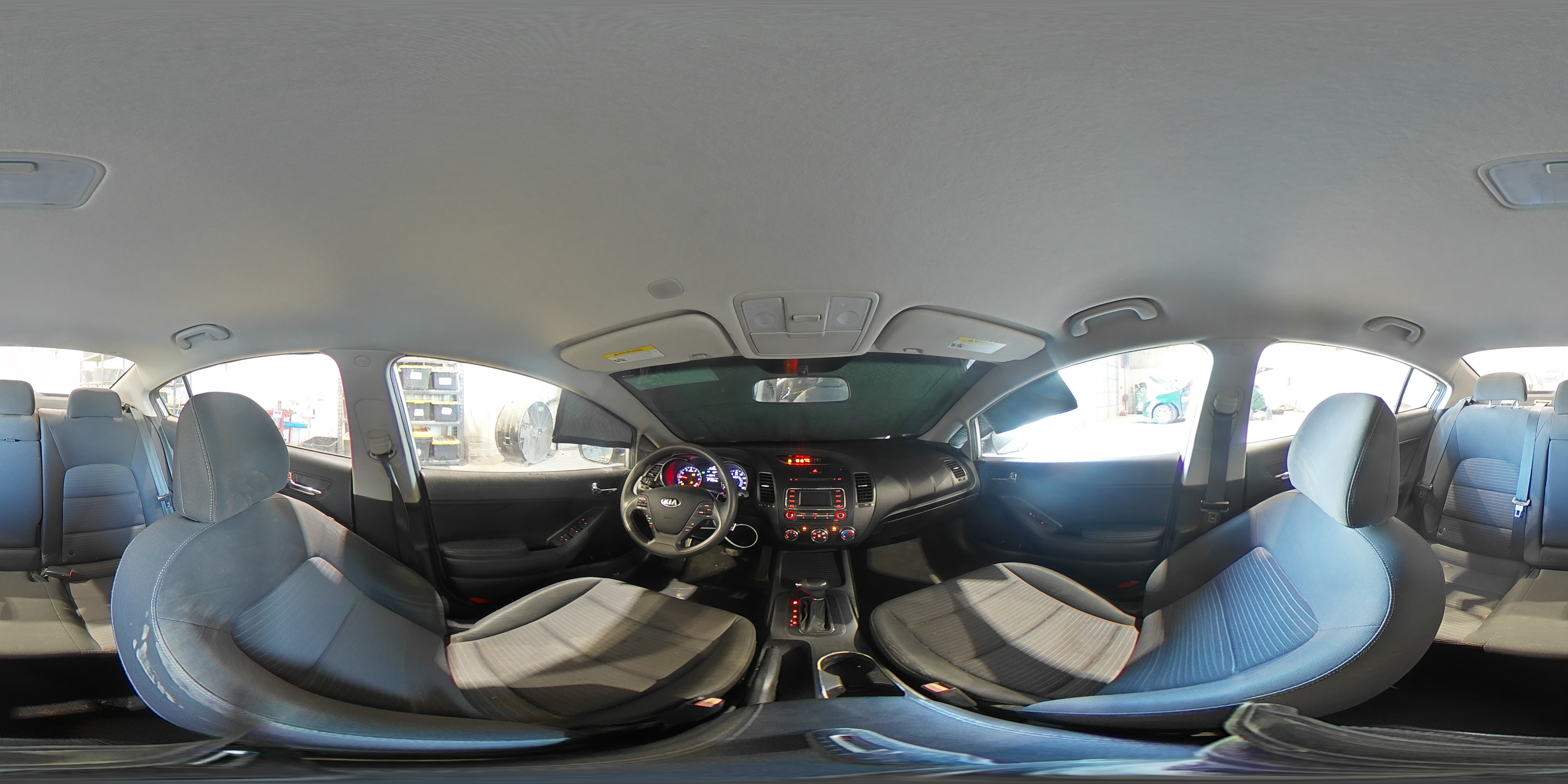 2015 Kia Forte - Image 13