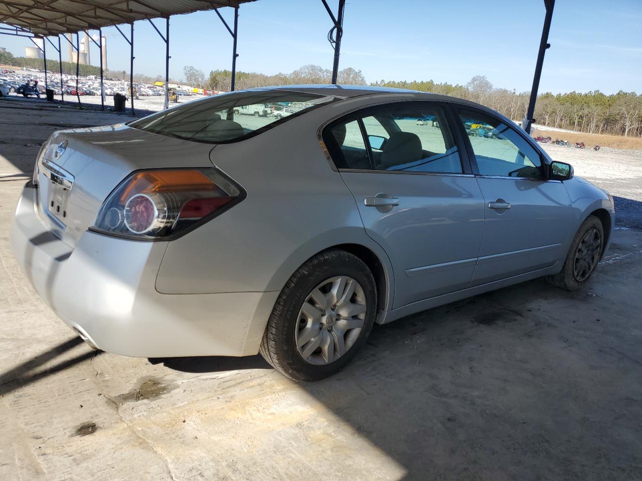 2010 Nissan Altima - Image 3